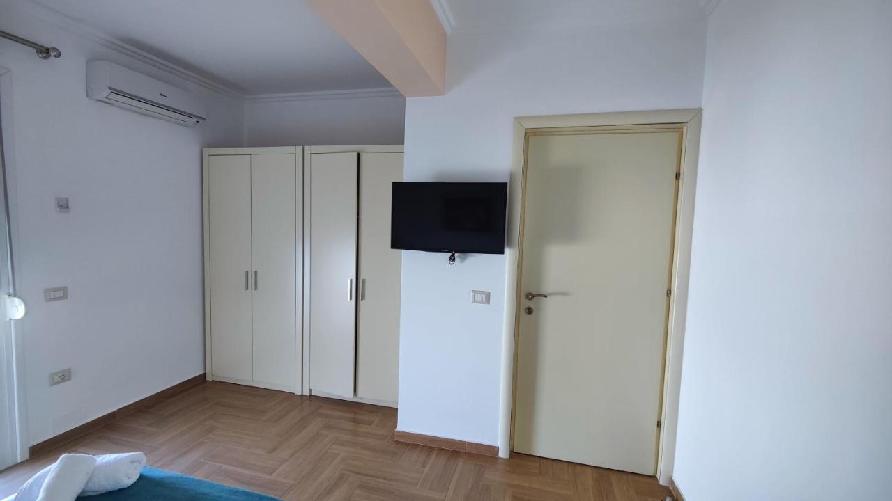 B&G Holiday Sarande Exterior photo